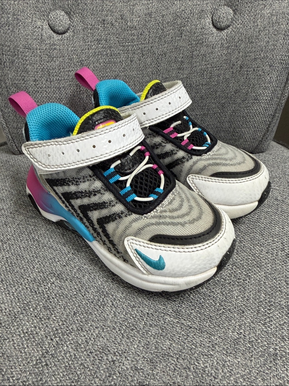 Nike Air Max TW Shoes White-Black-Opti Yellow